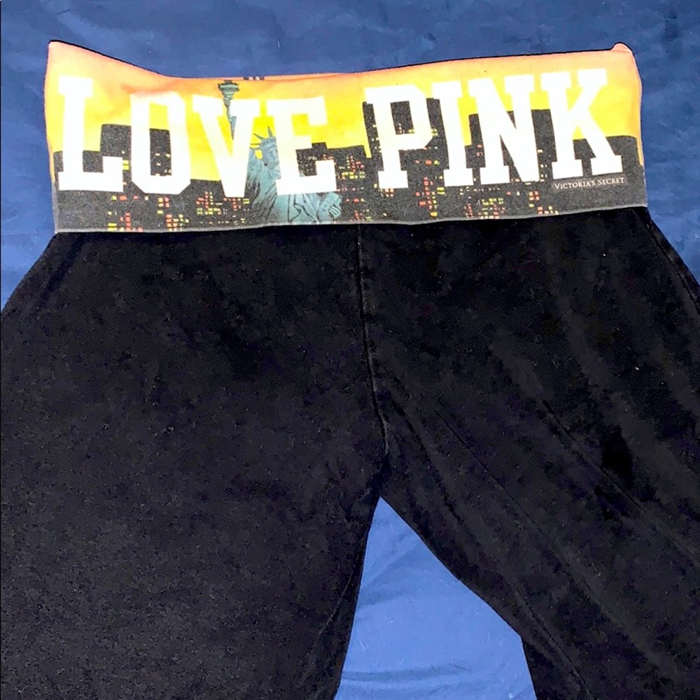 NYC skyline PINK yoga pants